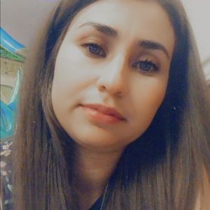 Meet your Posher, Cindy